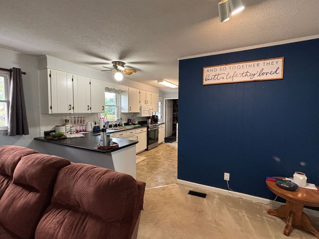 144 Twin Creek Dr - Photo 4 of 29