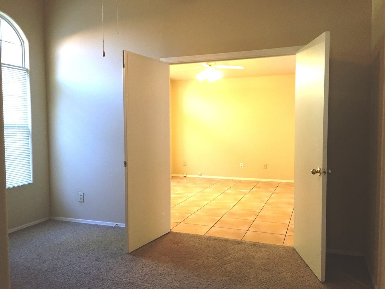 741 W Hackamore St - Photo 6 of 17