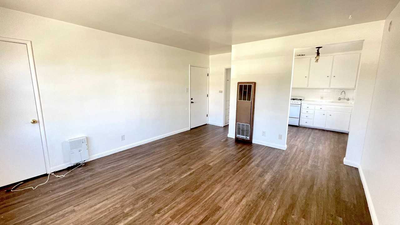 3340 E 2nd St #04 - Photo 3 of 21