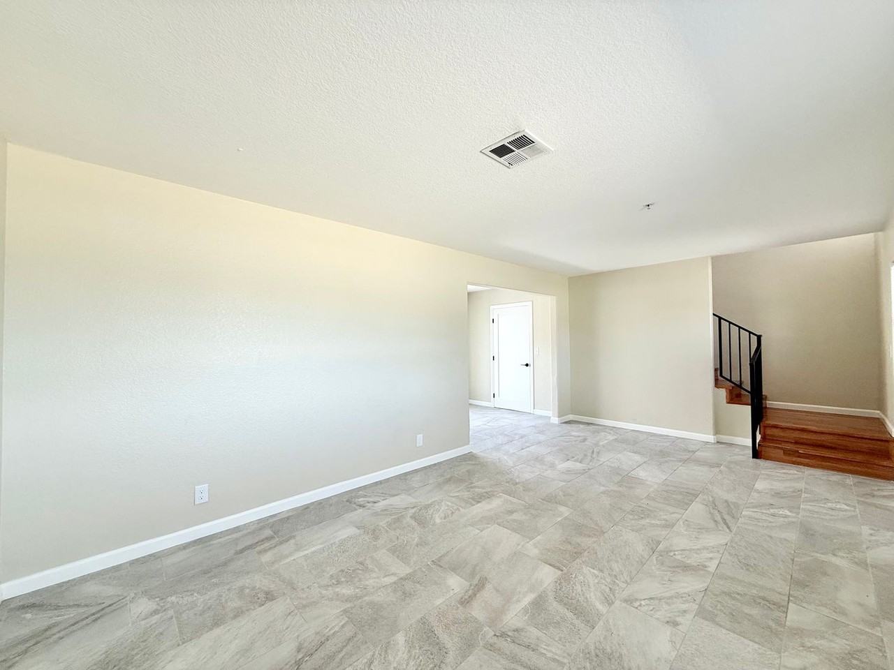 83405 Date Ave #08 - Photo 6 of 22
