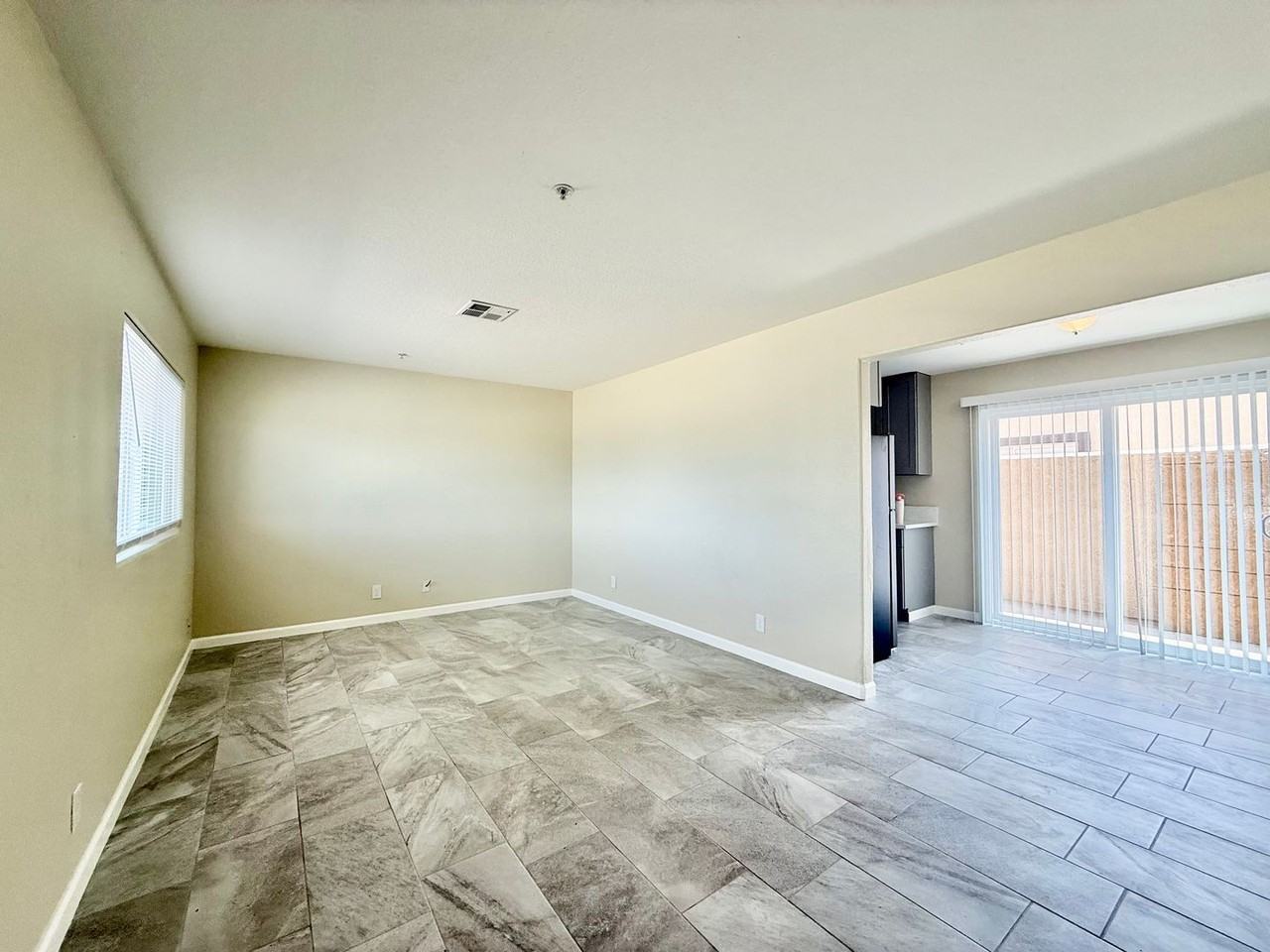 83405 Date Ave #08 - Photo 7 of 22