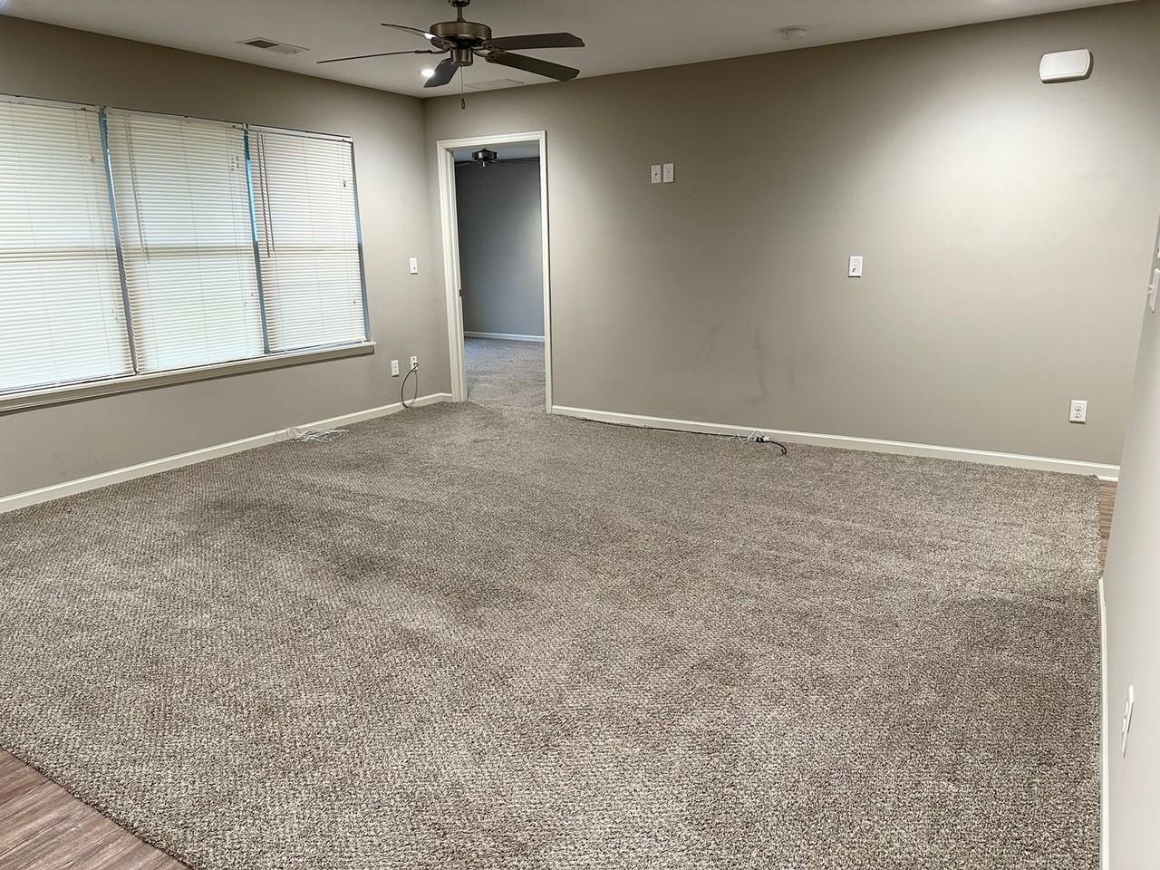 529 Se Maple Dr - Photo 4 of 14