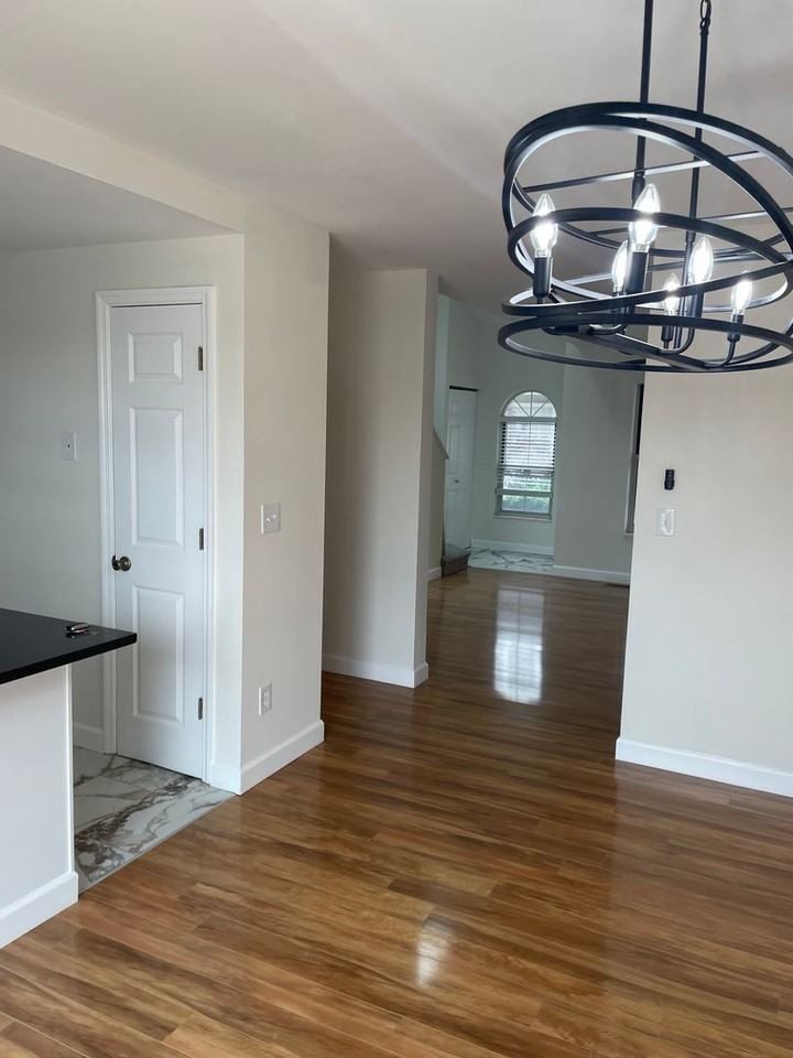 3125 Park Hampton Ct - Photo 3 of 44