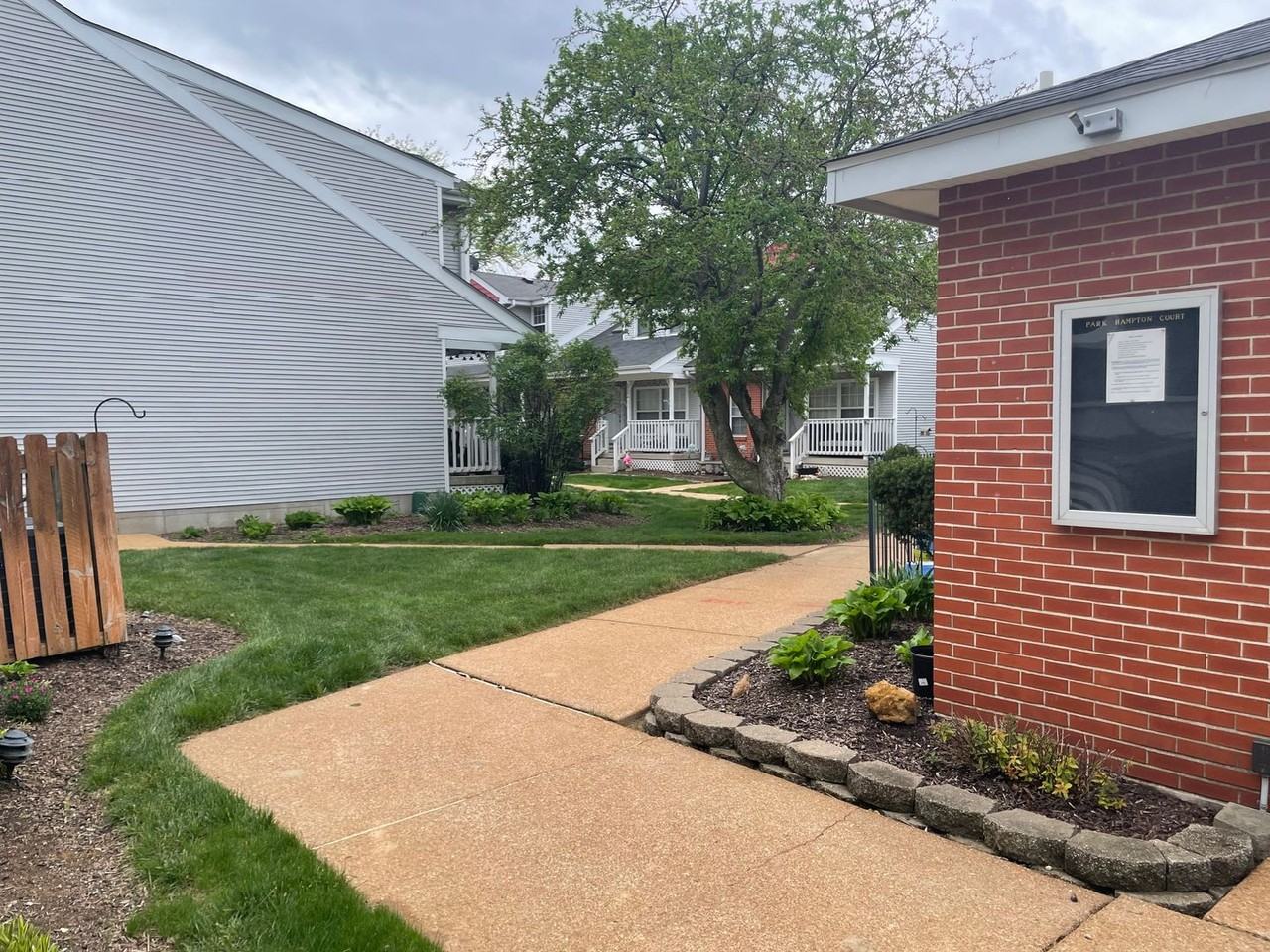 3125 Park Hampton Ct - Photo 4 of 38