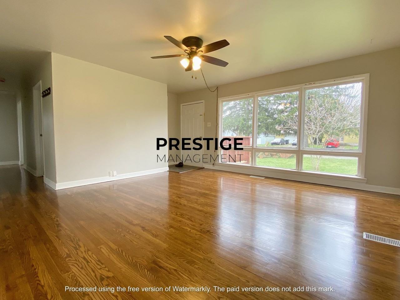 2705 Poplar St - Photo 5 of 19