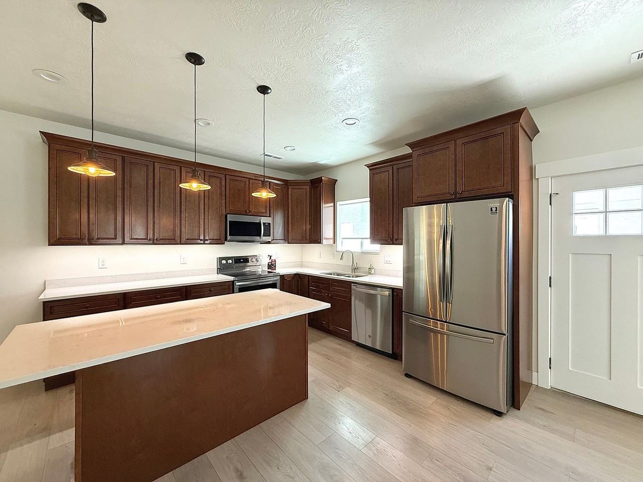 3974 W Red Tail Dr #B - Photo 2 of 23