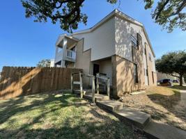 featured image of 1104 Autumn Cir #D