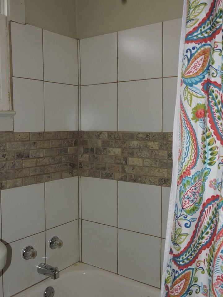 530 Camelia Ave - Photo 6 of 10