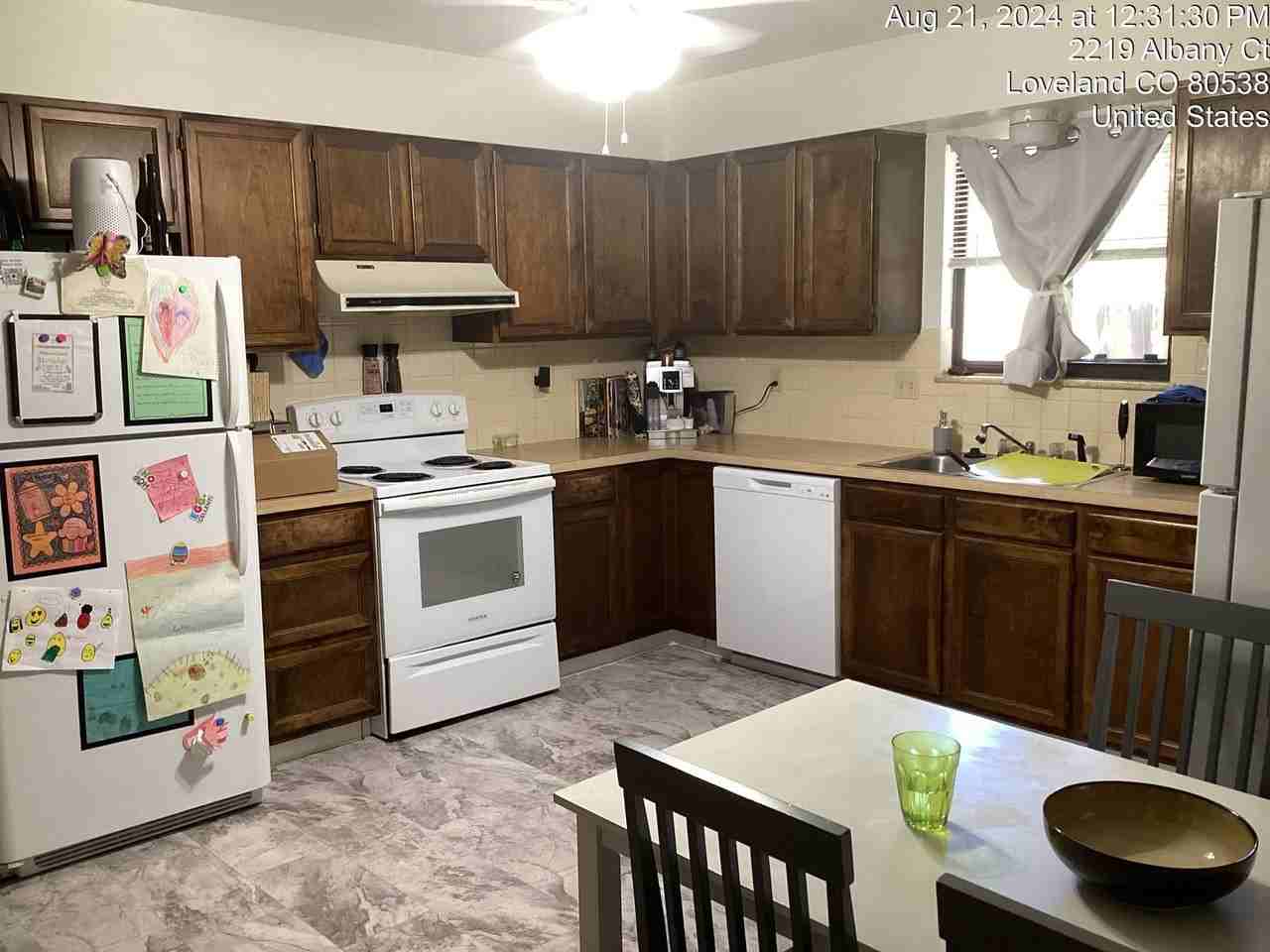 2219 Albany Ct - Photo 3 of 9