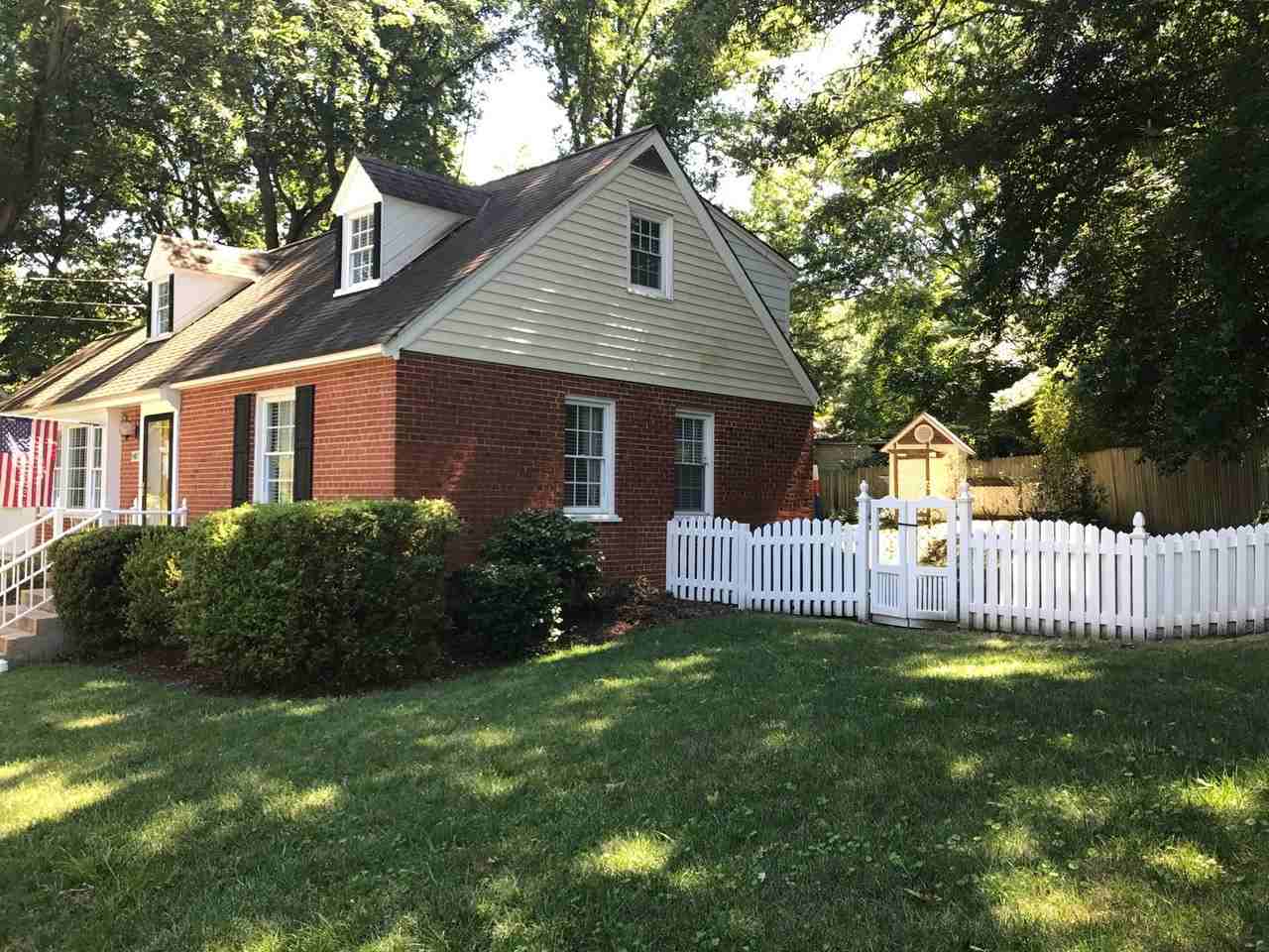 8407 Copley Dr - Photo 2 of 20