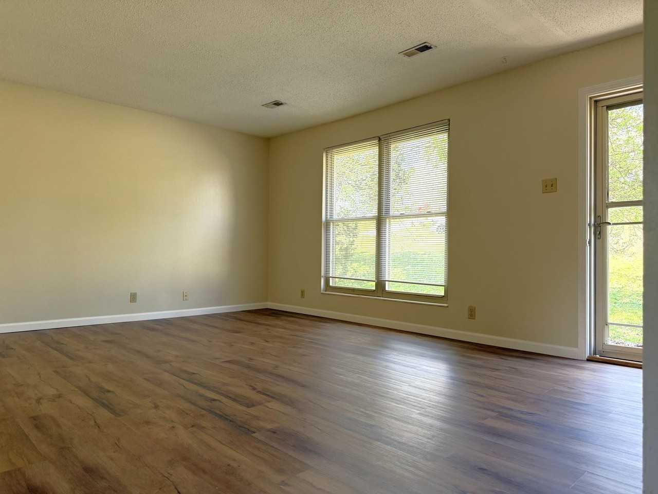 3900 Deerfield Rd - Photo 4 of 25