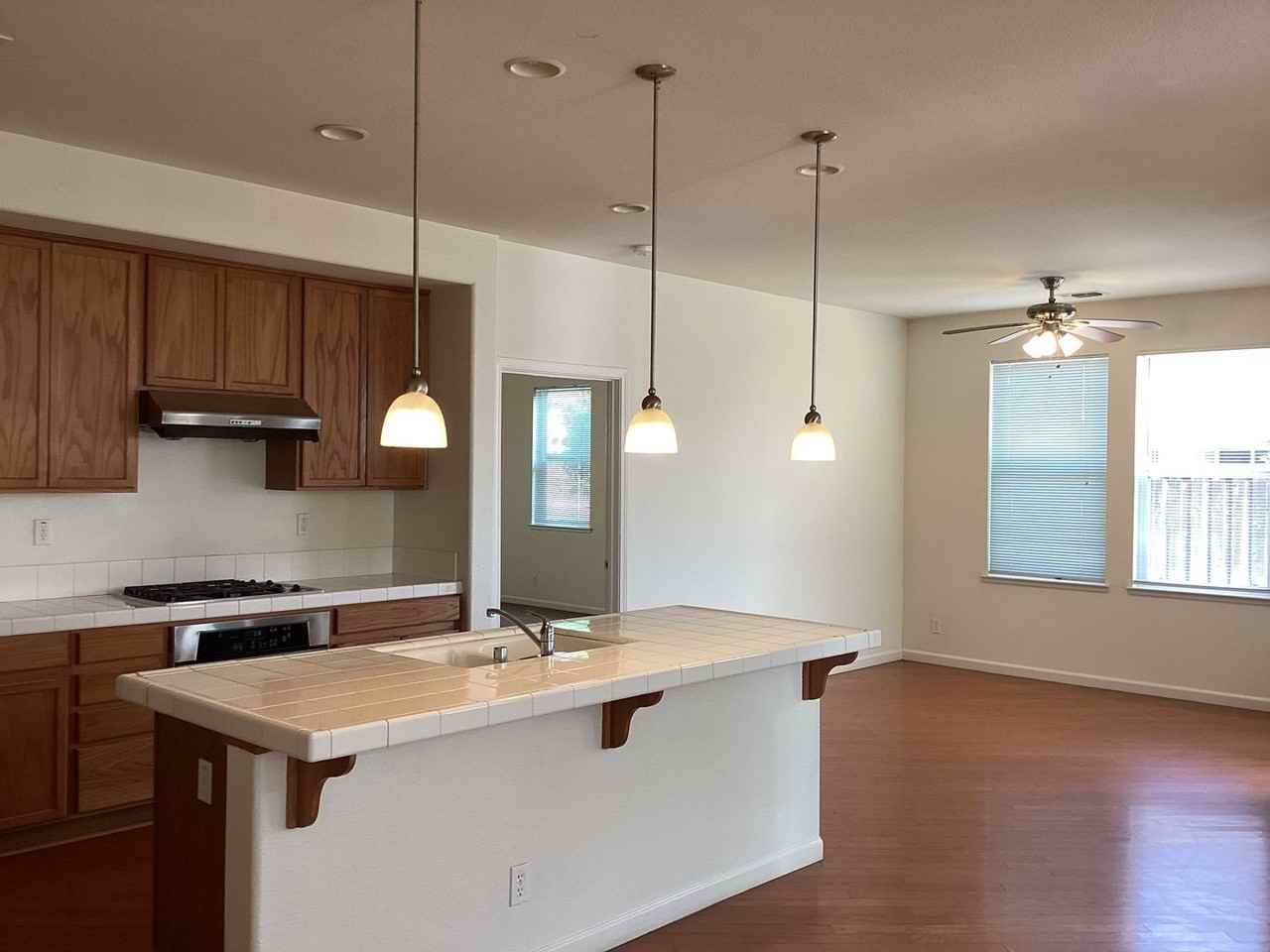 5162 W Home Ave - Photo 3 of 24