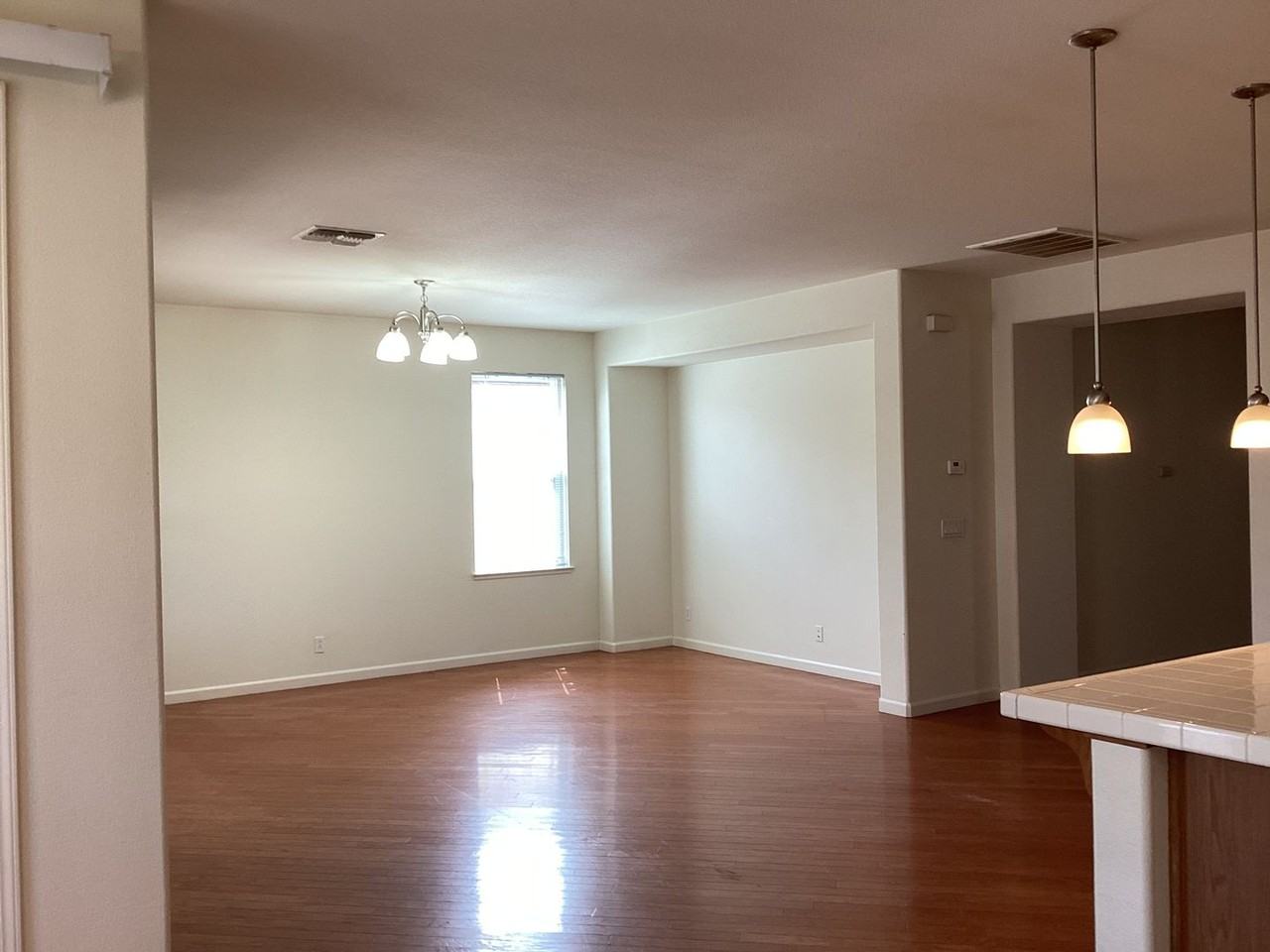 5162 W Home Ave - Photo 6 of 24