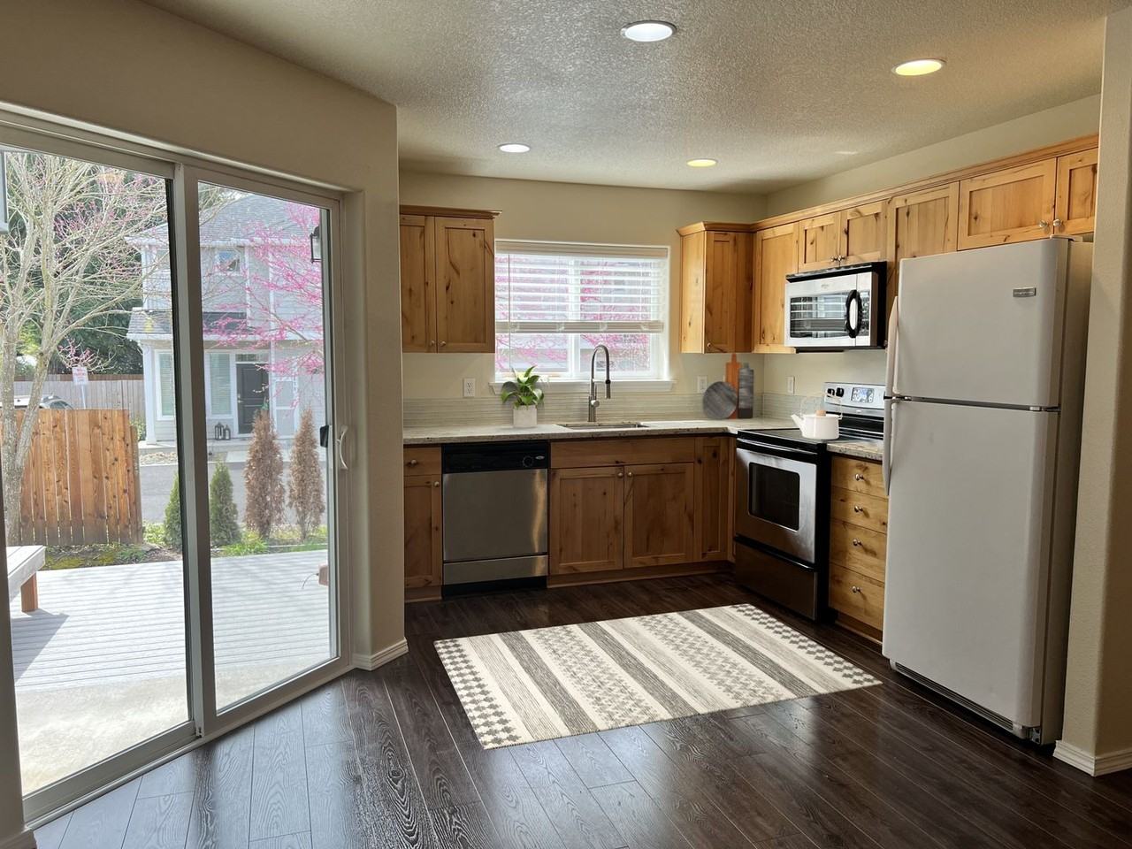 5344 Se 137th Ave - Photo 6 of 13