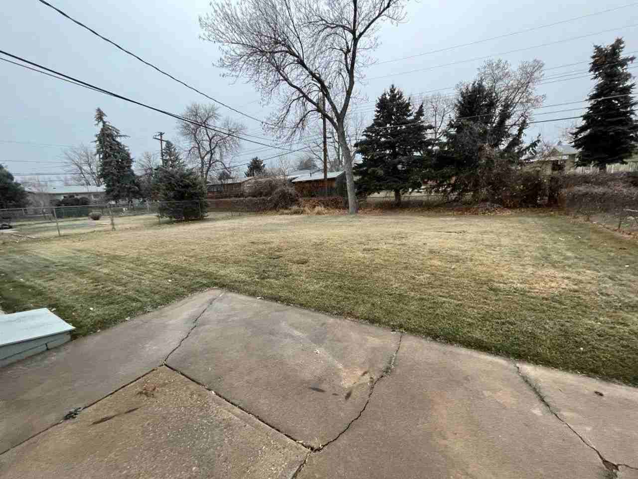 621 Bel Aire Dr - Photo 4 of 11