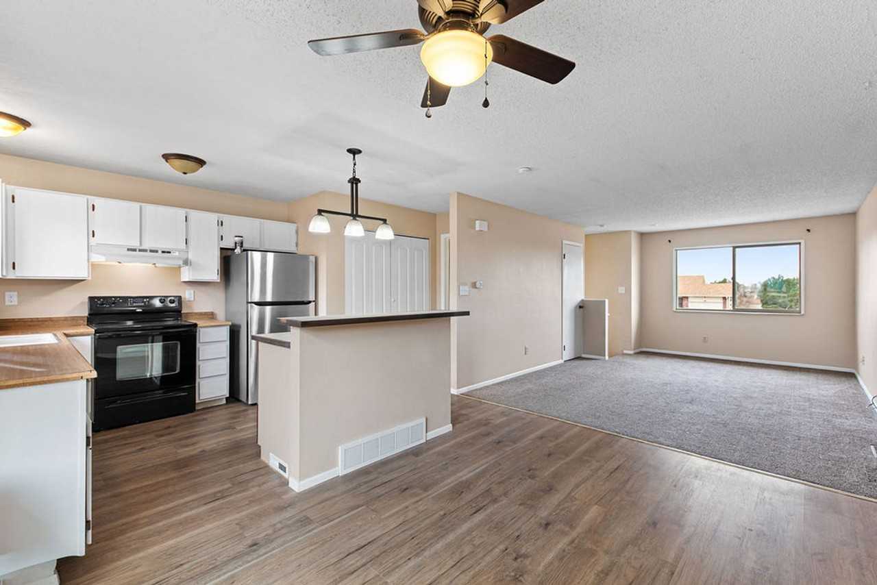 4620 W 5th St - Photo 7 of 22