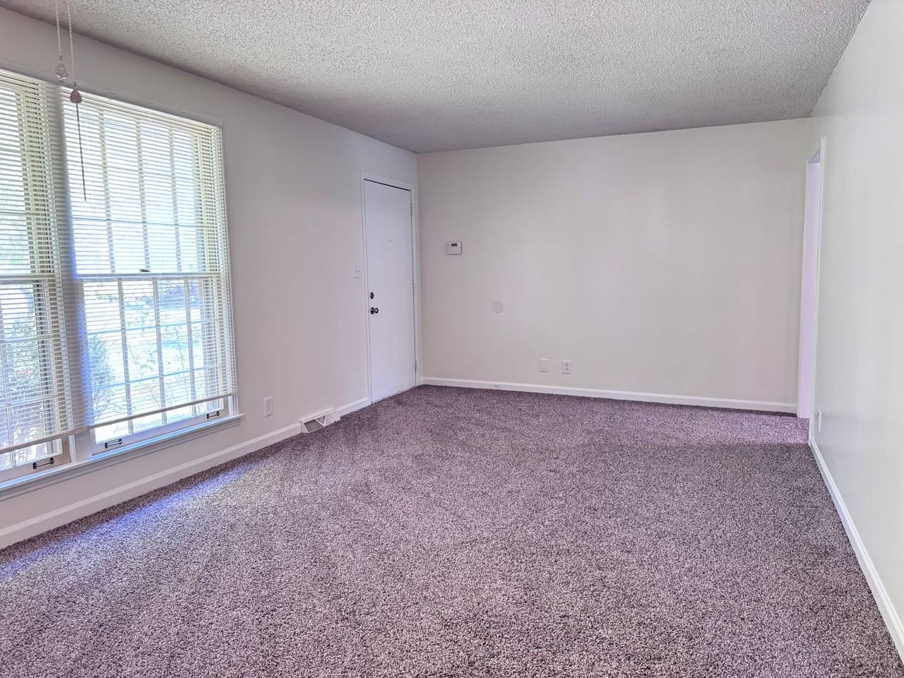 1553 Armistead Dr - Photo 2 of 27