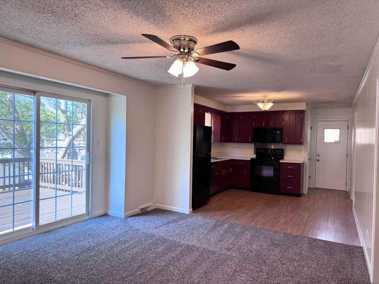 1553 Armistead Dr - Photo 5 of 27