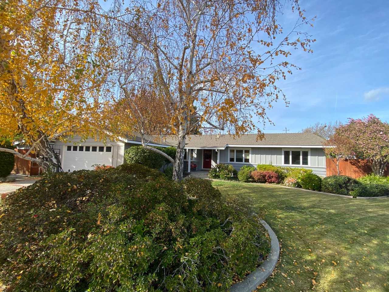 330 Pickering Pl - Photo 2 of 20