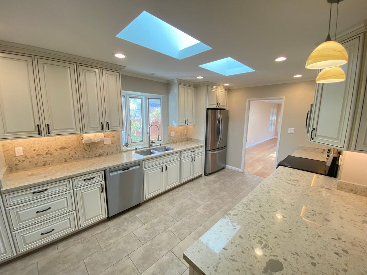 330 Pickering Pl - Photo 3 of 20