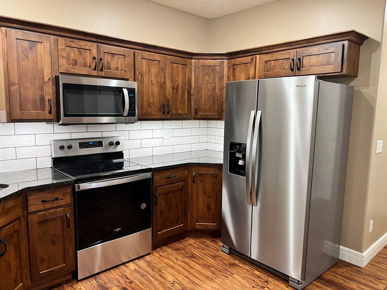 1715 Kenneth Dr - Photo 5 of 14