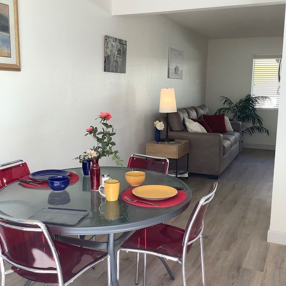 232 W Caldwell Ave #7 - Photo 4 of 15