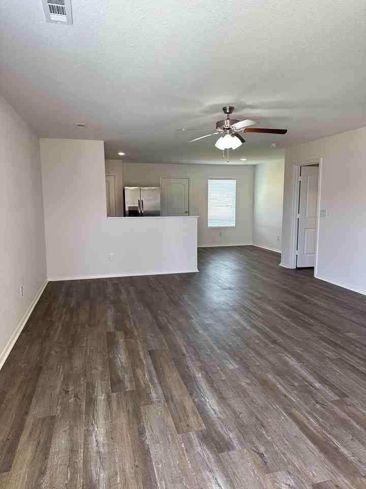 25 Foster Louis Ln - Photo 5 of 18