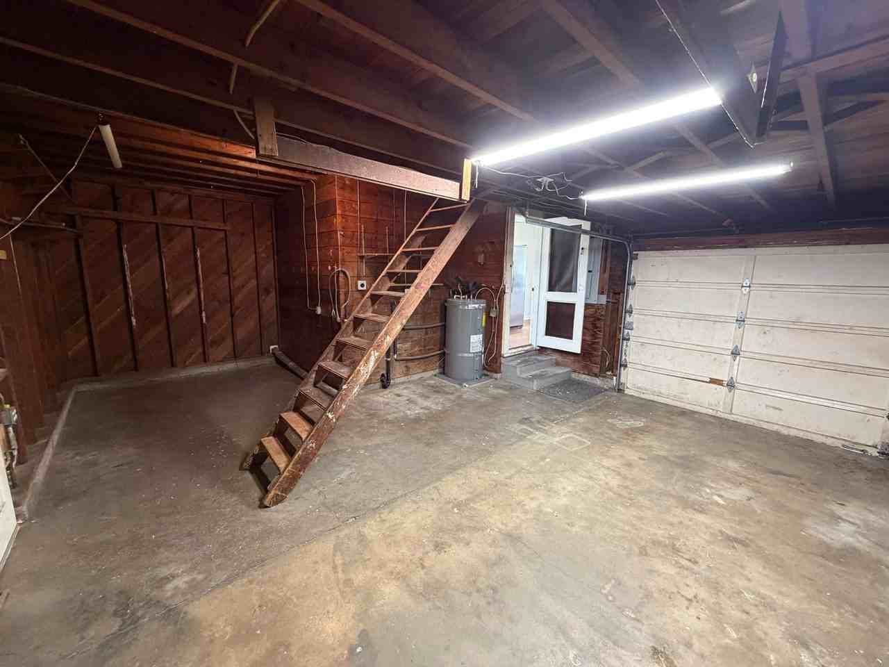 48 E Carolina St - Photo 3 of 35