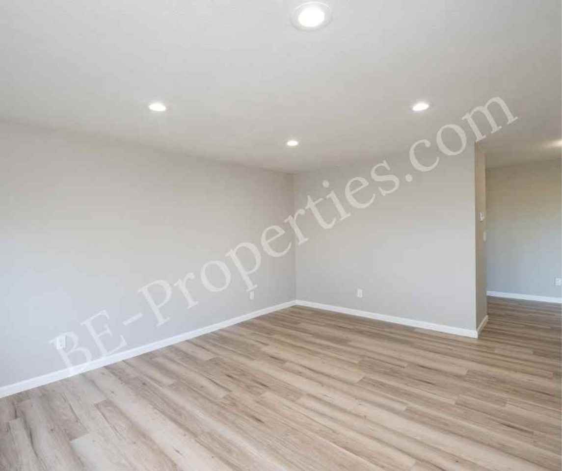 1412 S 14th St - Photo 6 of 31