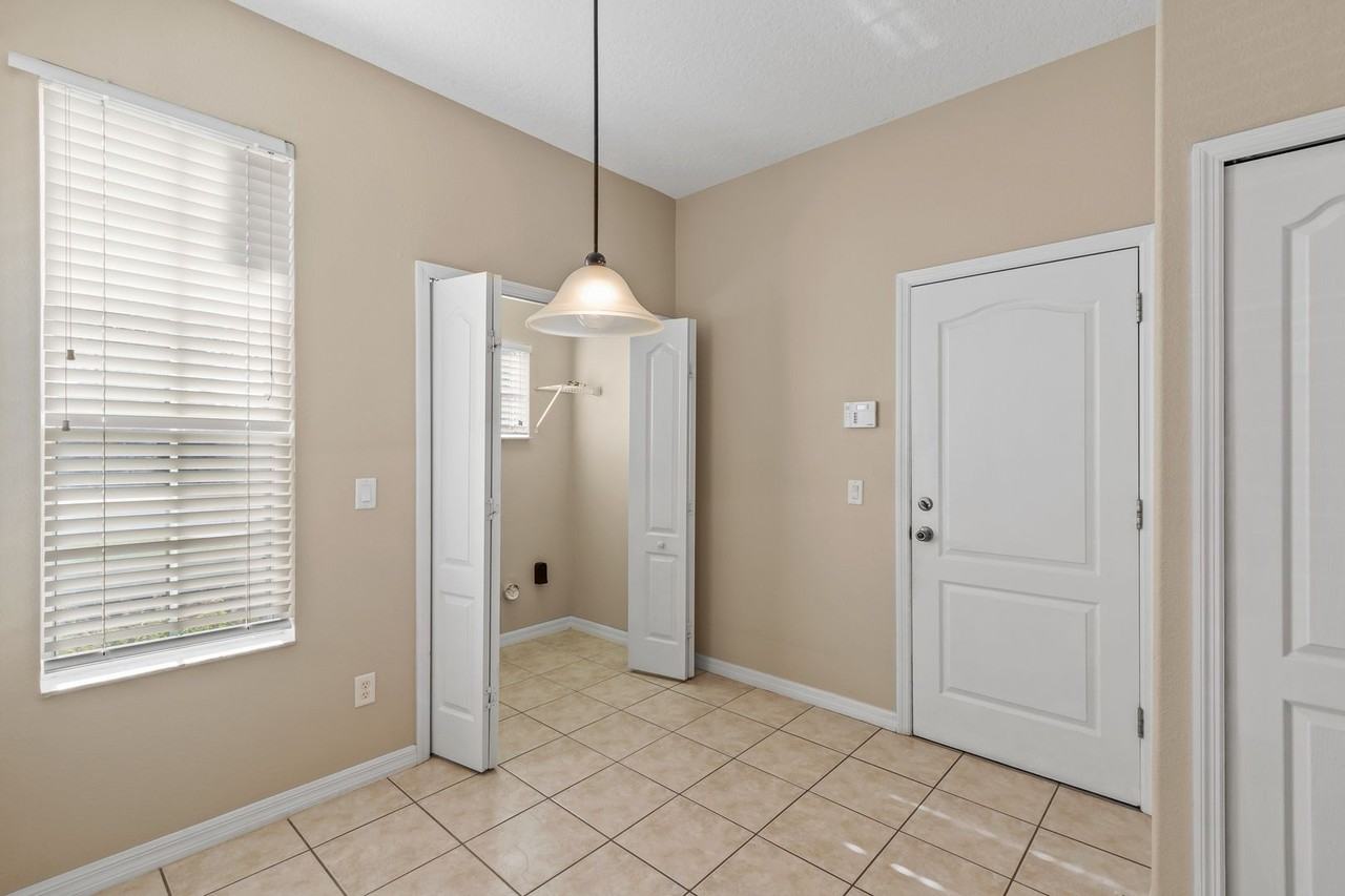 12923 Scout Ct - Photo 4 of 16