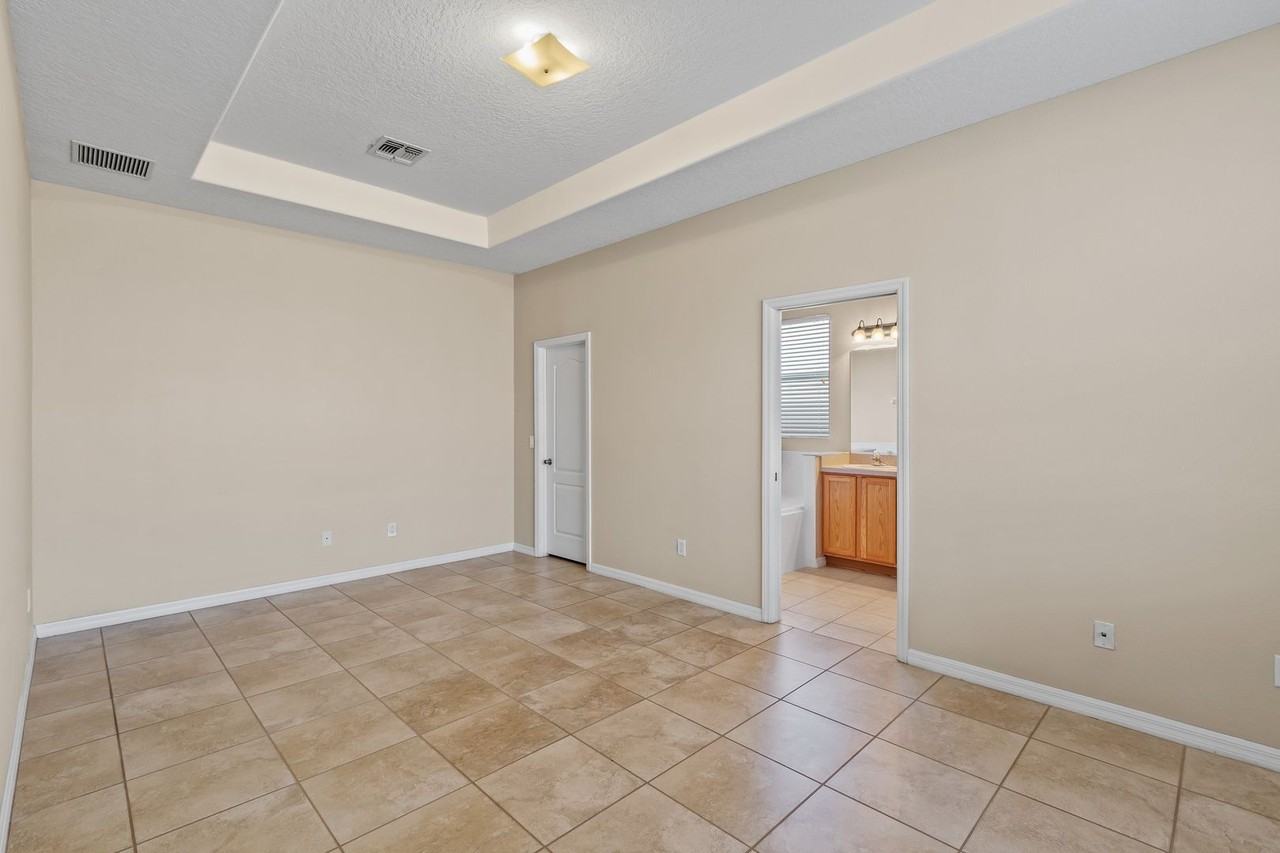 12923 Scout Ct - Photo 6 of 16