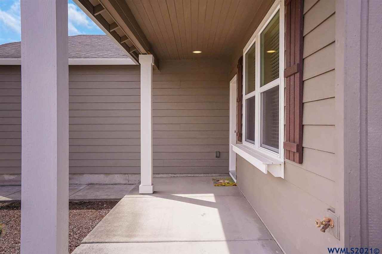 848 Millstream Pl Ne - Photo 4 of 37