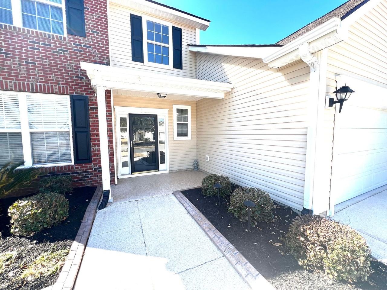 351 Vermillion Dr - Photo 2 of 43