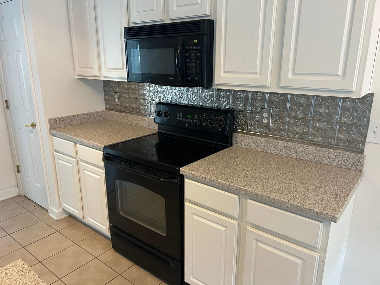 351 Vermillion Dr - Photo 3 of 43