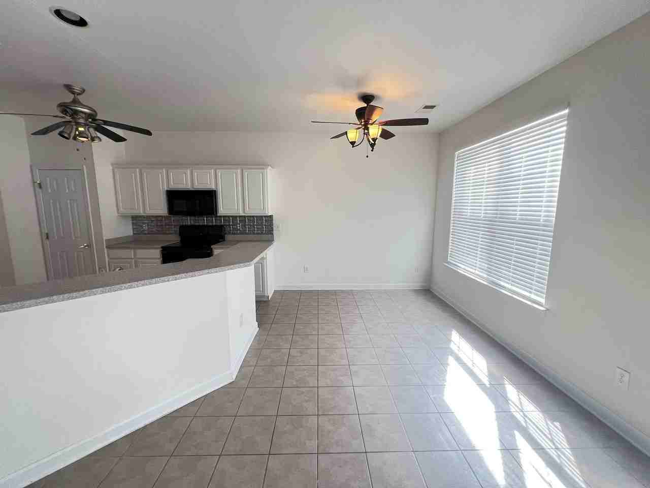 351 Vermillion Dr - Photo 7 of 43