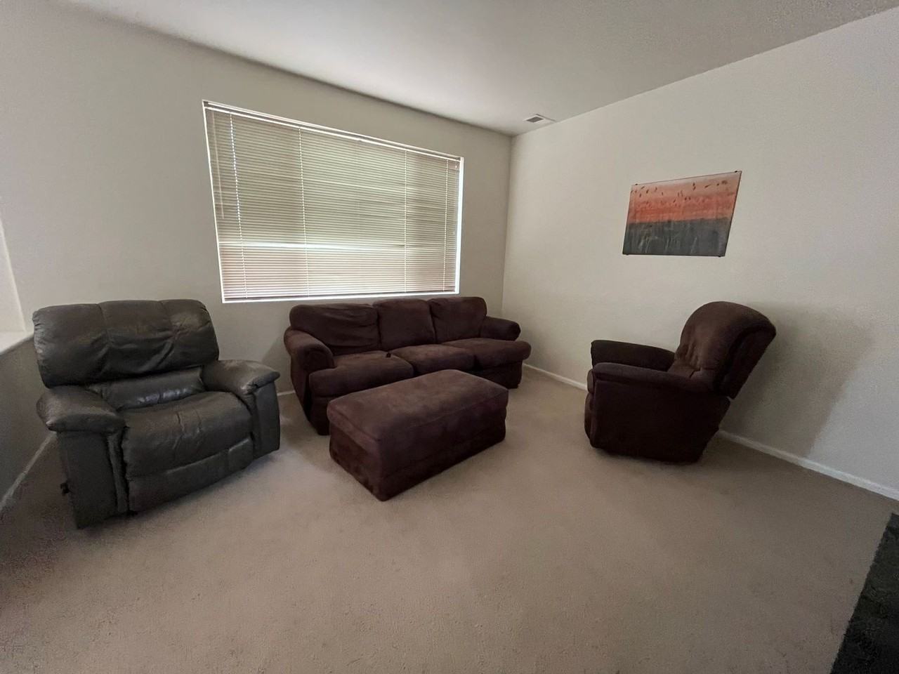 3945 Rannoch St - Photo 3 of 15