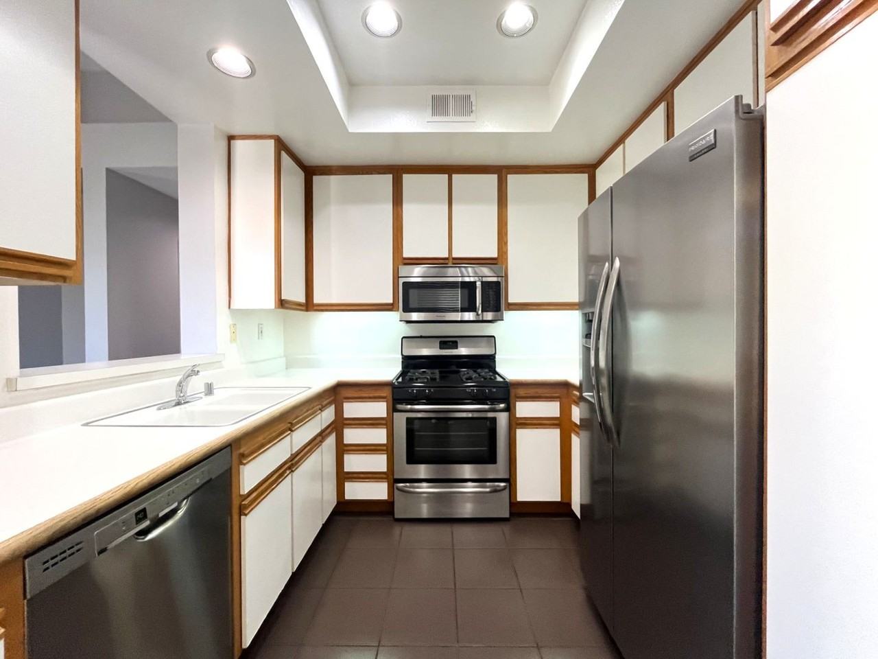 3100 Puesta Del Sol Ct #203 - Photo 3 of 24