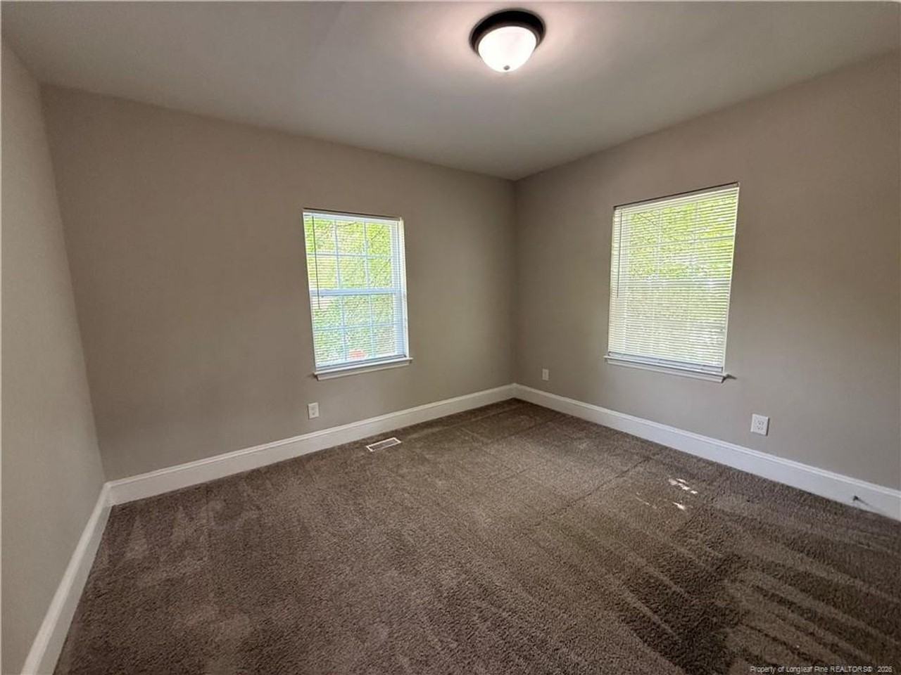 122 Kensington Cir - Photo 7 of 15