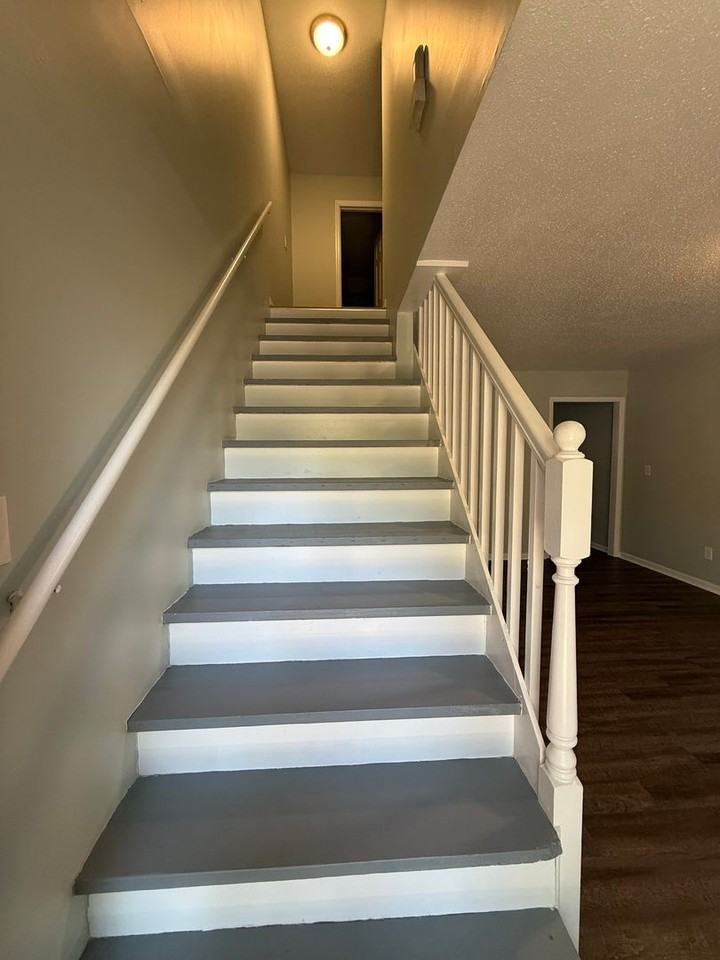 413 Booth Rd - Photo 7 of 13