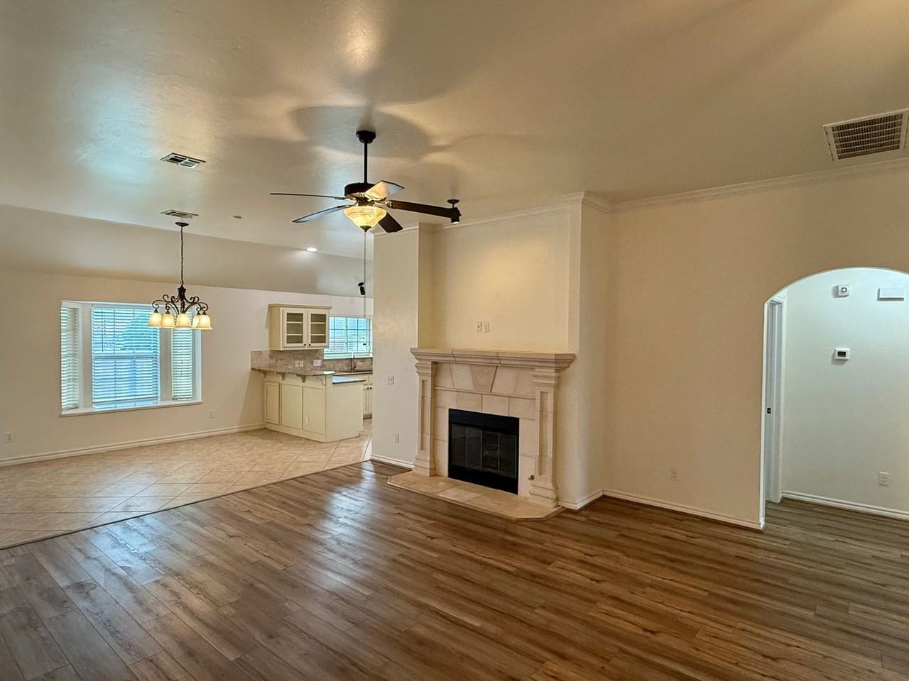 6609 Nw 159th St - Photo 2 of 15