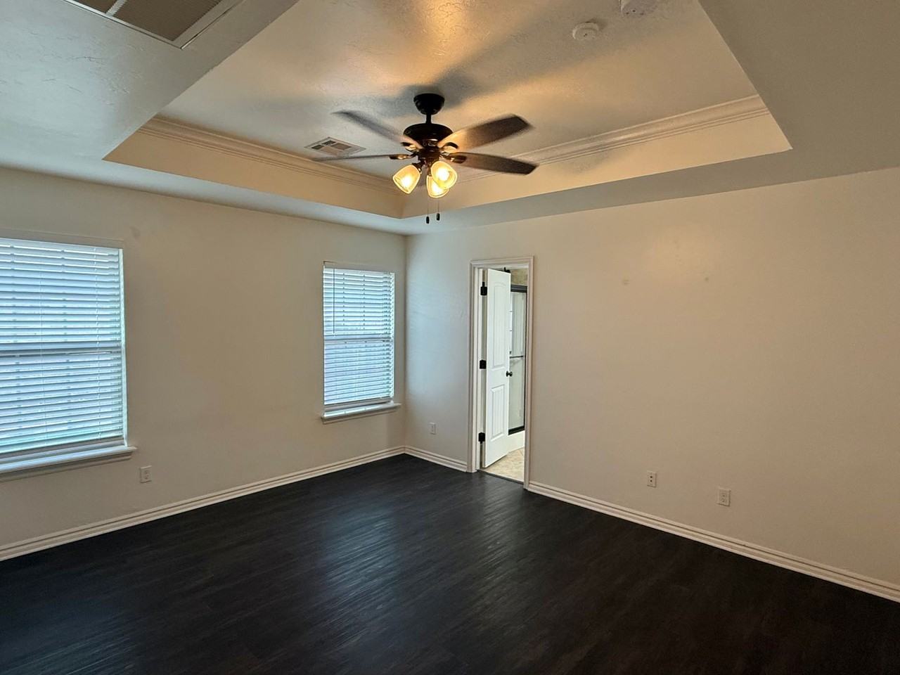 6609 Nw 159th St - Photo 6 of 15