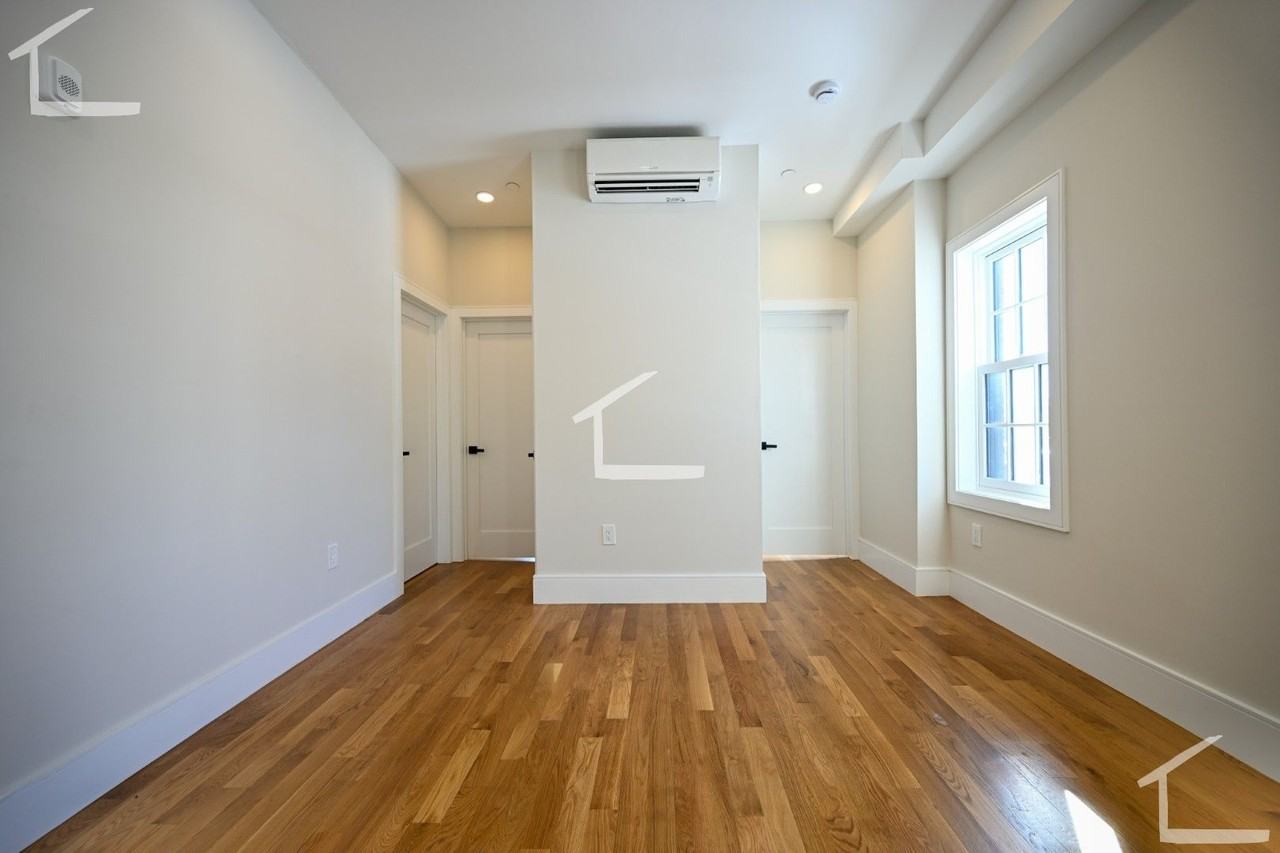 18 Winchester St - Photo 7 of 9