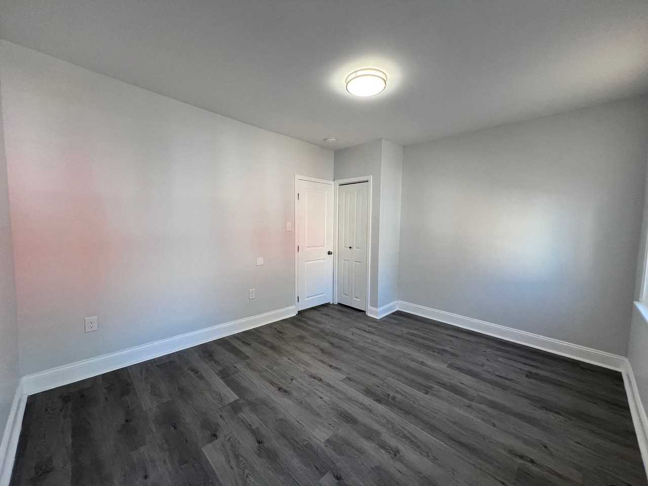 460 E Mechanic St - Photo 6 of 22