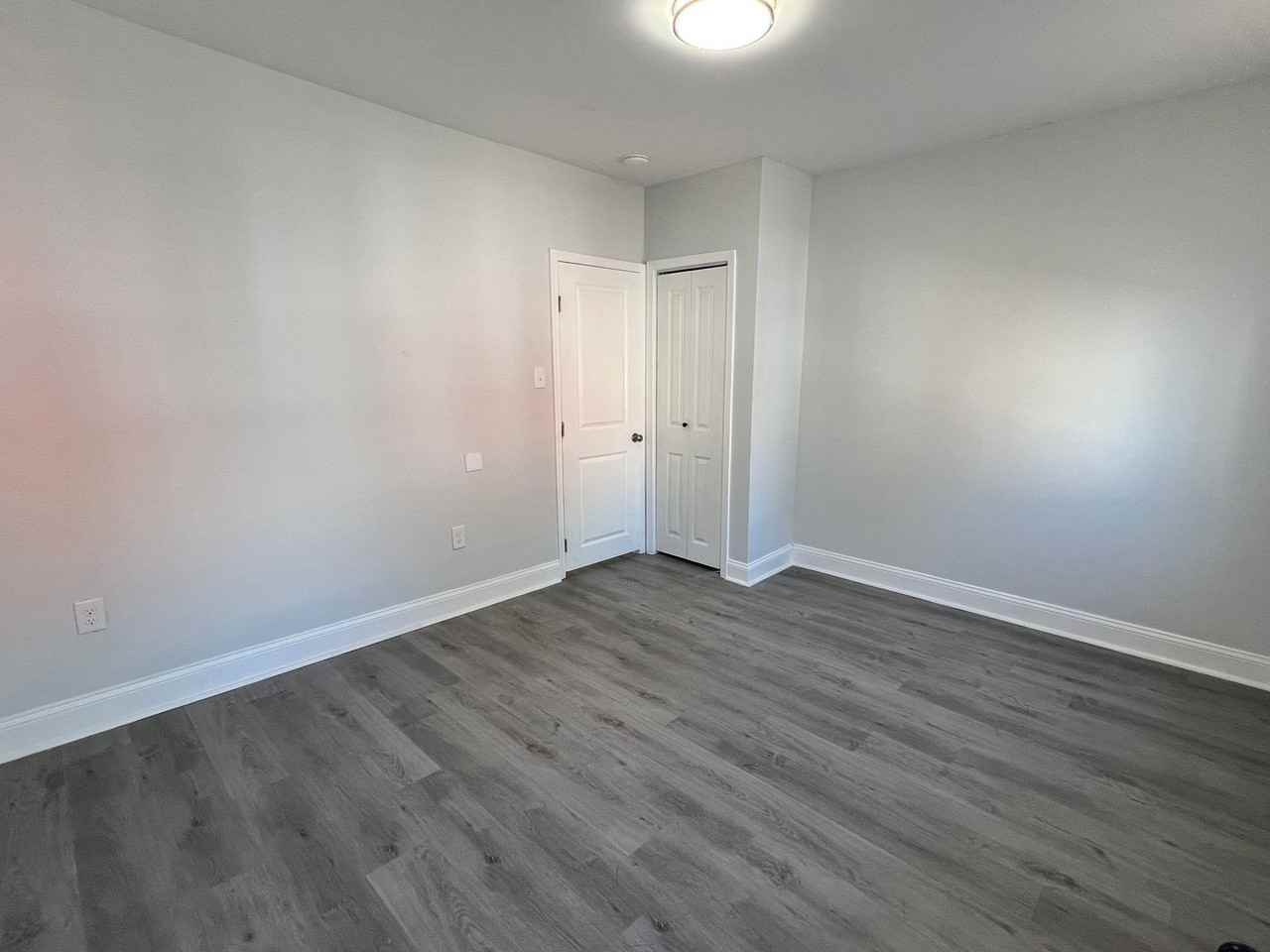 460 E Mechanic St - Photo 7 of 22