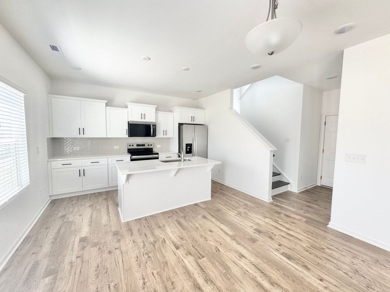 177 Cougar Ln - Photo 2 of 21