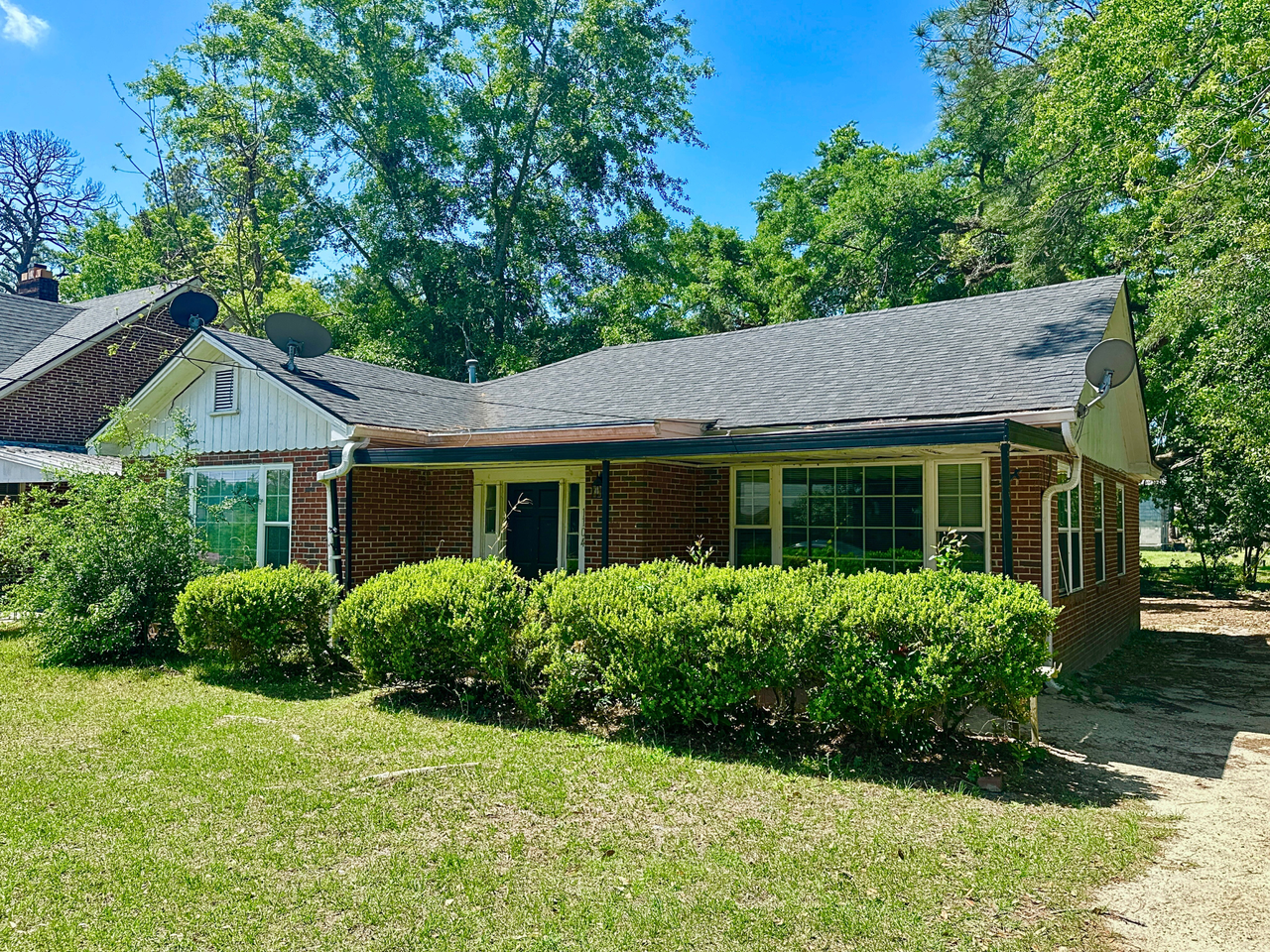 1104 Williams St #1 - Photo 2 of 25