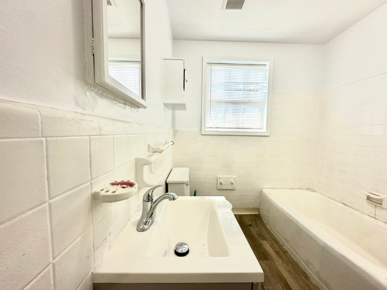 1104 Williams St #1 - Photo 6 of 25