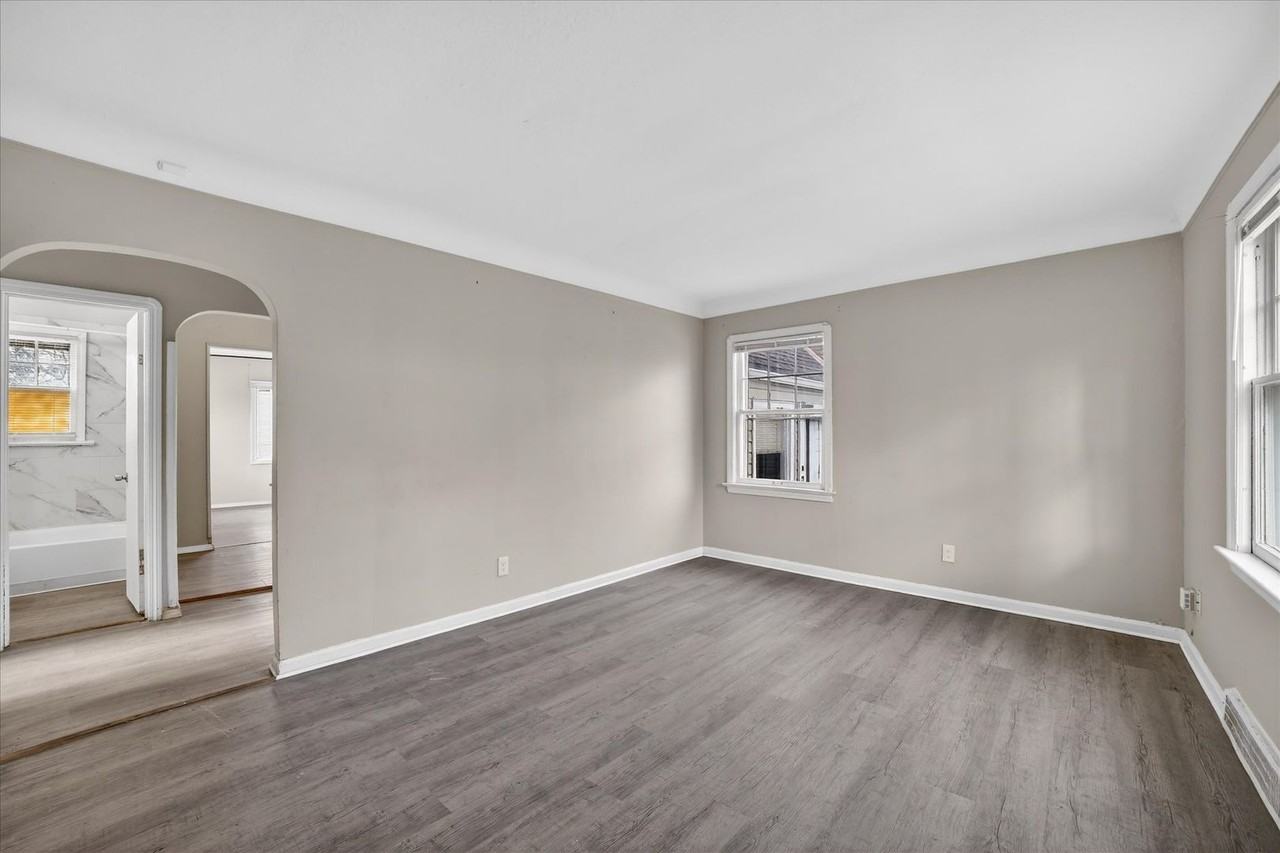 17208 Lipton Ave - Photo 5 of 23