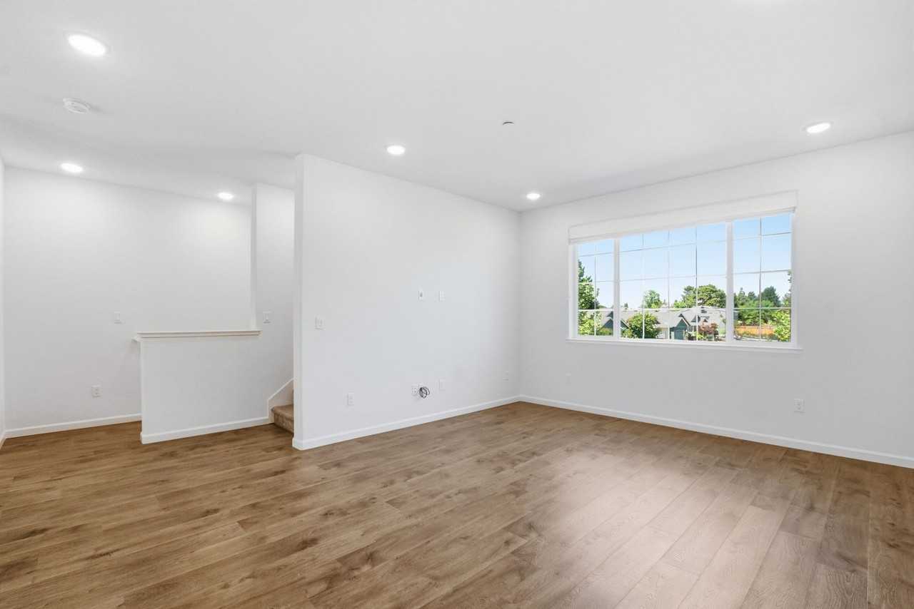 315 Pear Tree Ter - Photo 5 of 33