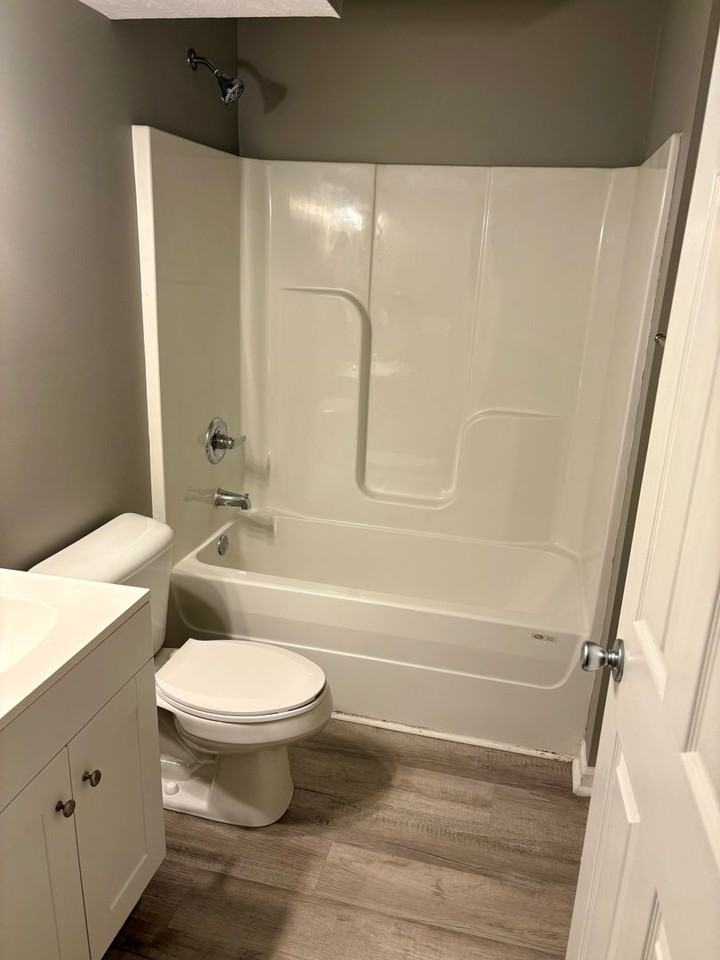 1968 Goldsmith Ln - Photo 6 of 7